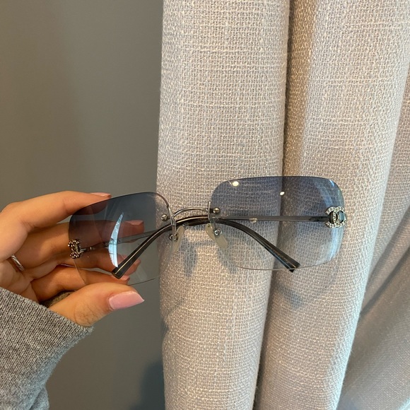 Vintage Chanel Rimless Sunglasses - Picture 2 of 4